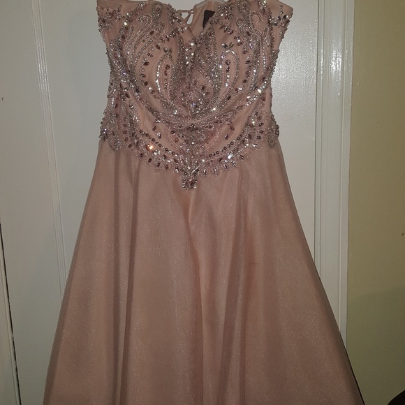 Prom Dress - Picture 1 of 4